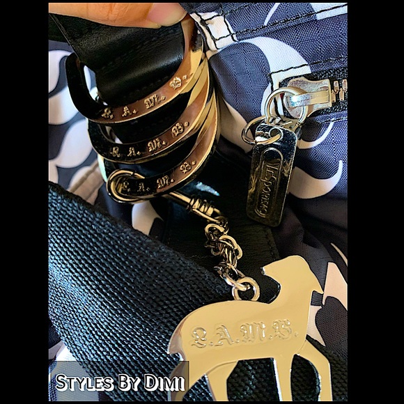 ✨L.A.M.B by Gwen Stefani Messenger Bag✨ - Picture 4 of 15